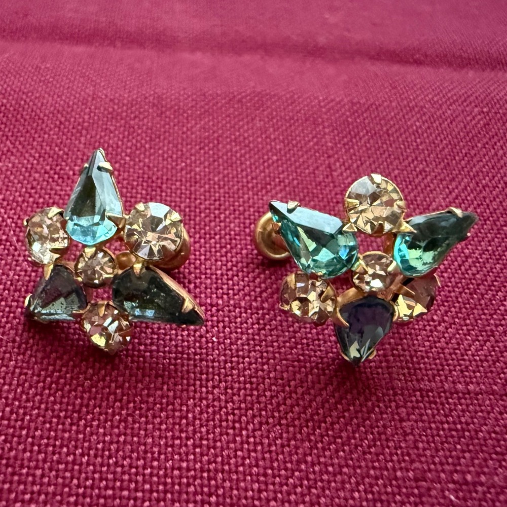 Schiaparelli Vintage Blue Rhinestone Screw Back Earrings Gold Tone Starburst